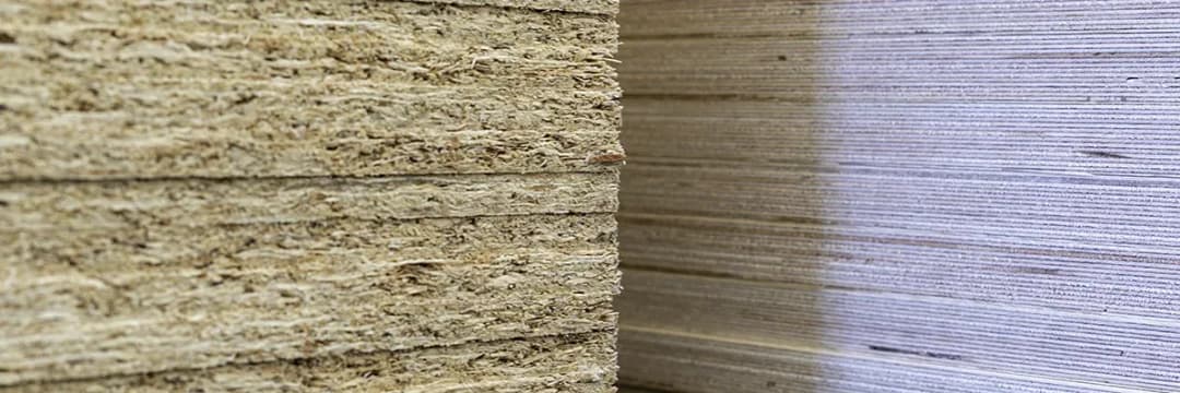 Durelis czy OSB - co musisz wiedzieć przed wyborem płyty budowlanej