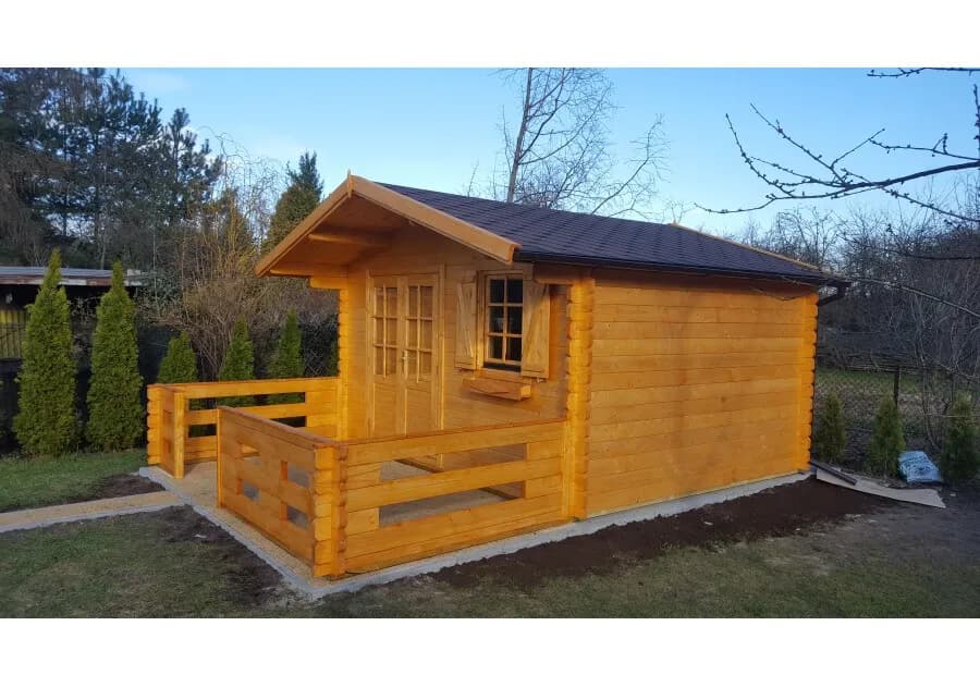 Czym pokryć daszek nad tarasem? Najlepsze materiały i porady