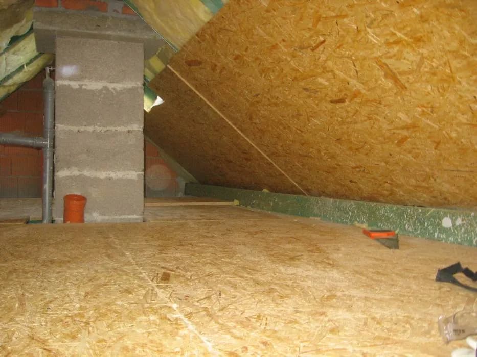 Grubość płyty OSB na poddasze: jak dobrać dla swojego projektu